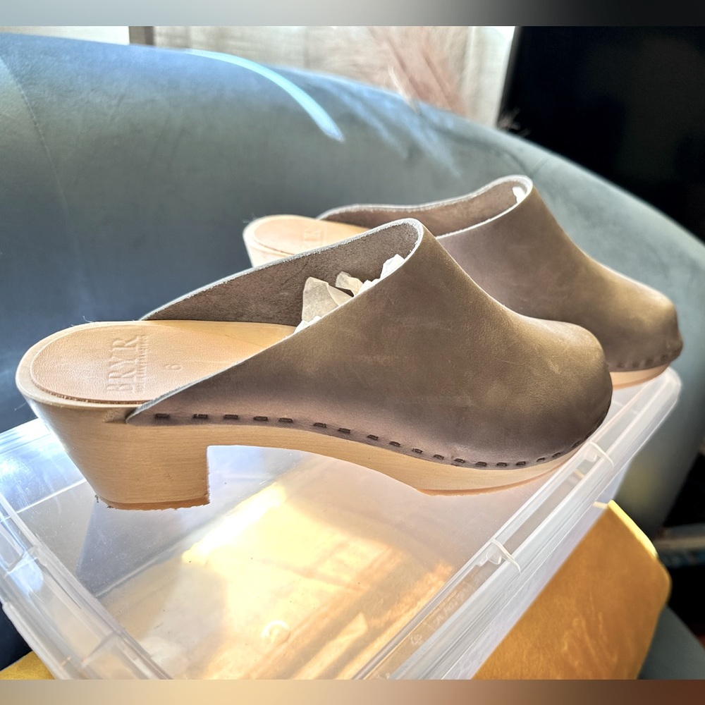 New Bryr clogs. Low heel.